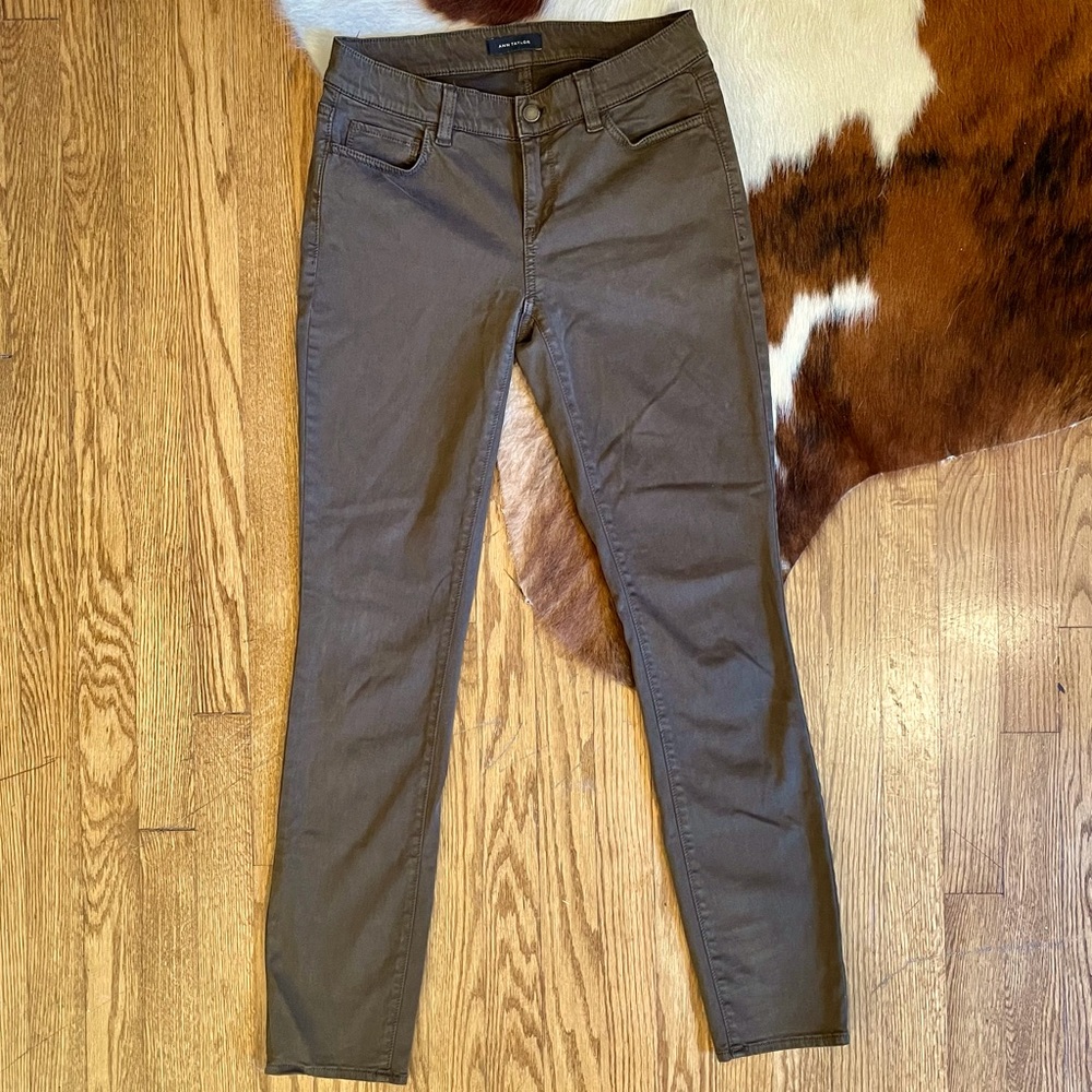 Ann Taylor Sculpting Skinny Modern Fit Jeans / Pants, Olive, size 4